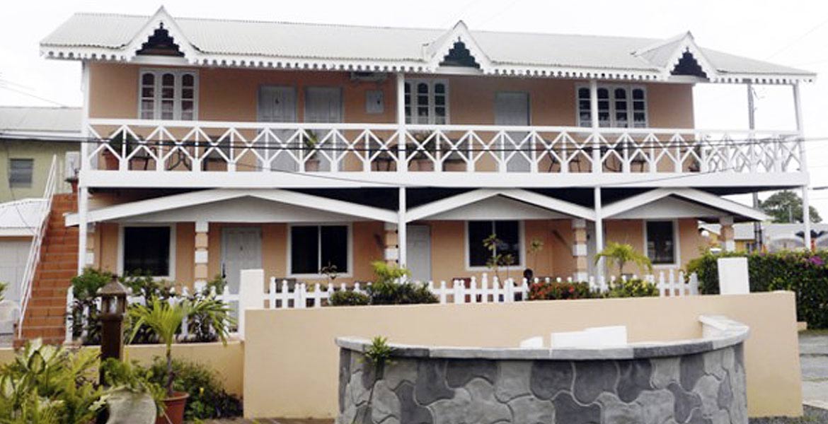 Dex and Yolande Holiday Apartments - a myTobago guide to Tobago holiday accommodation