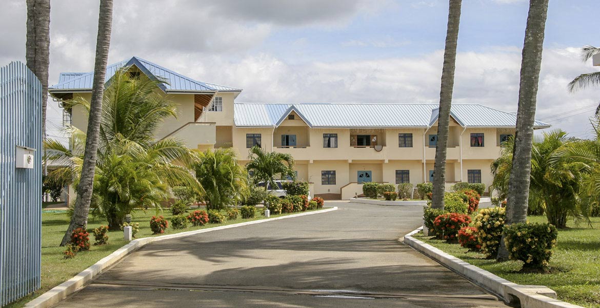 Crusoe's Holiday Apartments - a myTobago guide to Tobago holiday accommodation