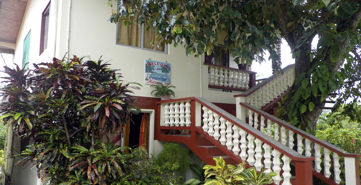 Jonesy's Country Haven Inn - a myTobago guide to Tobago holiday accommodation