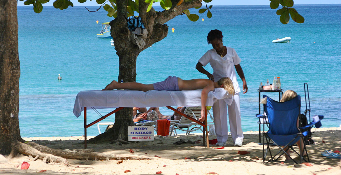 Massage on Mount Irvine beach
