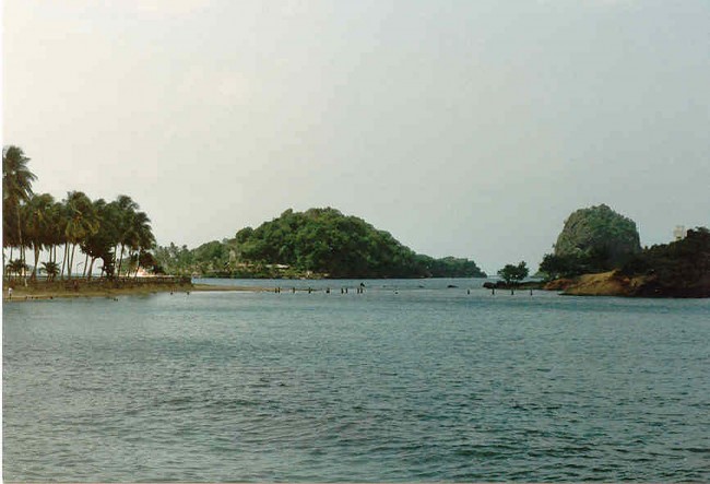 St Vincente, small islands nearby Indian Bay.jpg