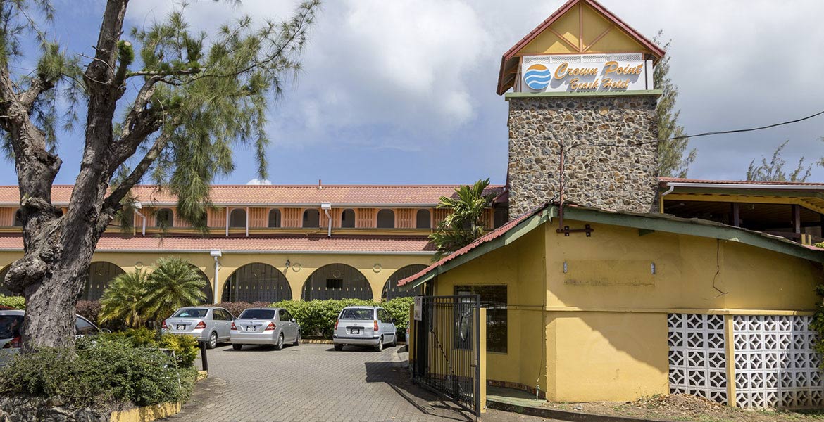 Crown Point Beach Hotel - a myTobago guide to Tobago holiday accommodation