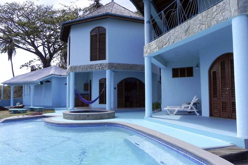 Moments, Bacolet, Tobago