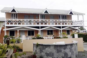 Dex and Yolande Holiday Apartments, Tobago